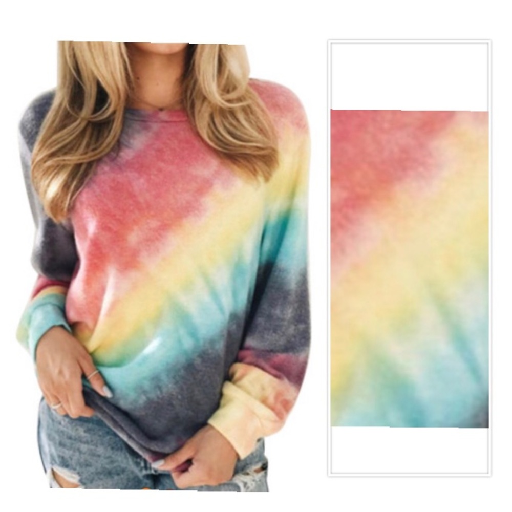 โญ๏ธHPx2๐ 1 Small LEFT:Red Ombrรฉ Tie-Dye Sweatshirt - Picture 3 of 10